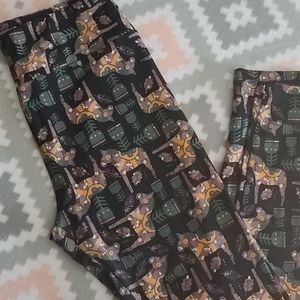 Lularoe One Size Floral Horse Leggings